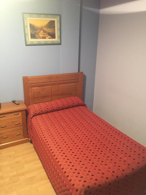 El Ancla Hotell Ponferrada Rum bild