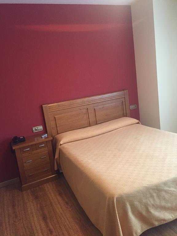El Ancla Hotell Ponferrada Rum bild