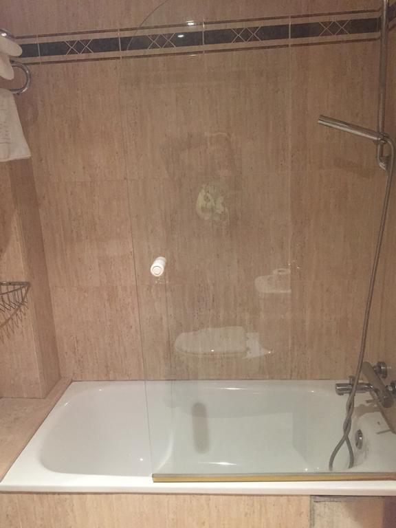 El Ancla Hotell Ponferrada Rum bild