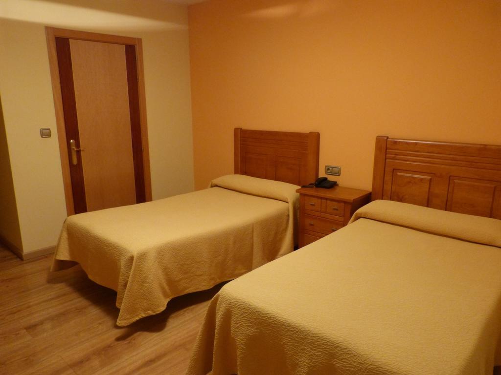El Ancla Hotell Ponferrada Rum bild