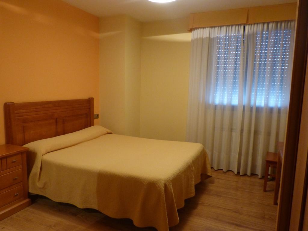 El Ancla Hotell Ponferrada Rum bild