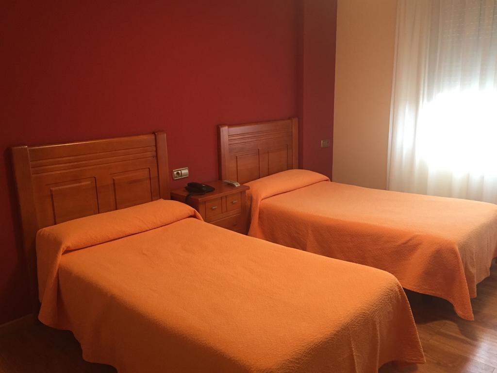 El Ancla Hotell Ponferrada Rum bild